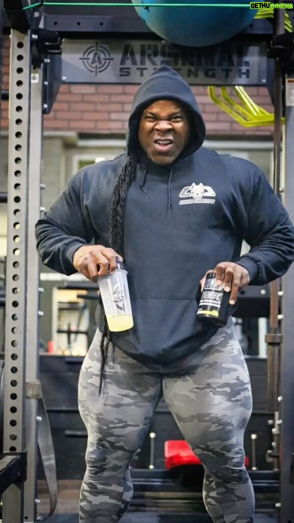 Kai Greene Instagram - Remember… you don’t get better on the days you feel like going. You get better on the days when you don’t… and you go anyways 💪🏽 !! RDX PRE WORKOUT🔋 @corechamps #KaiGreene #CoreChamps