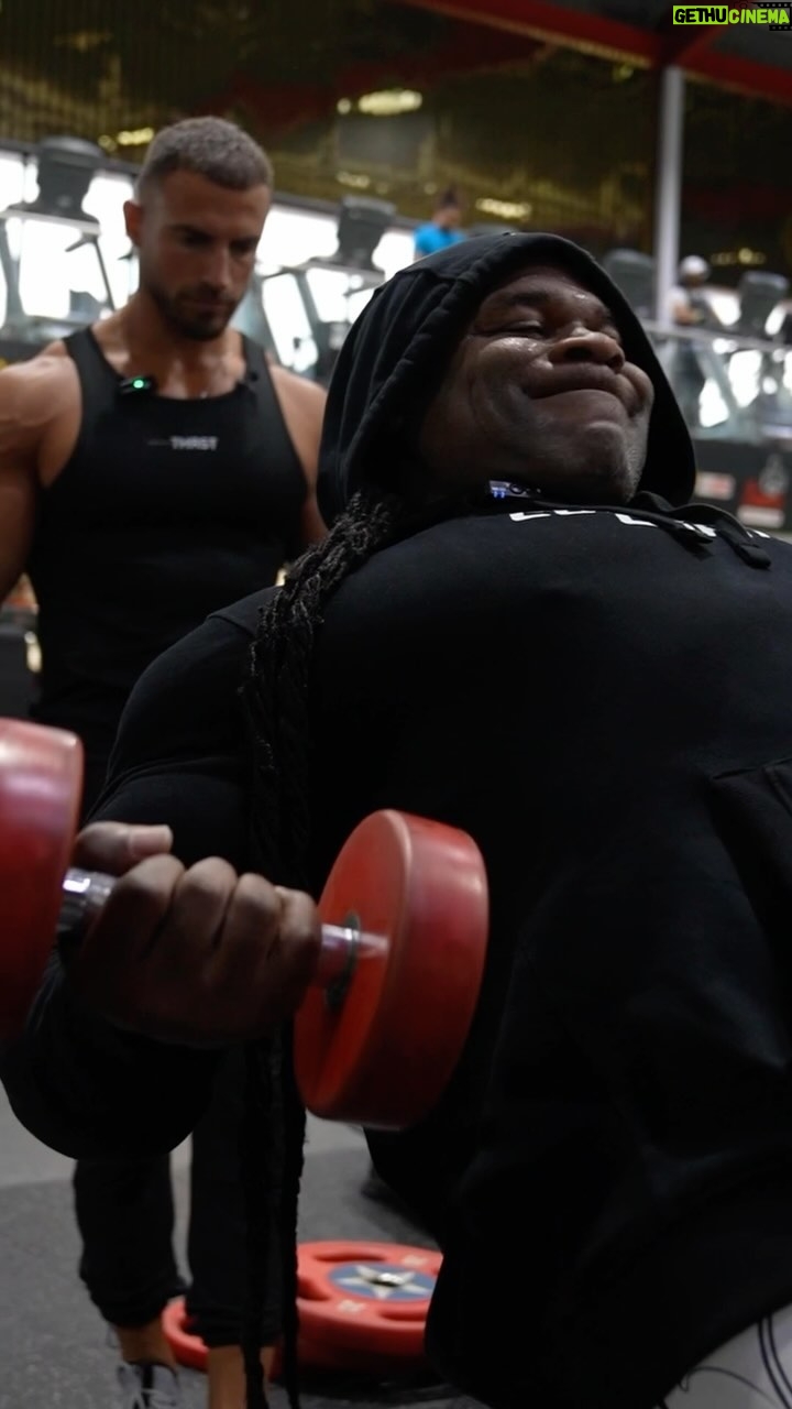 Kai Greene Instagram - Training ARMS w/ @MikeThurston 💪🏽🔥 FULL ARMS SESSION Video “link in bio” Mike’s approach to fitness isn’t just about physical strength, it’s about the mental fortitude and genuine passion he exudes. Our session together was a testament to his unwavering commitment and genuine love for the grind. Here’s to embodying the values of hard work and authenticity in the fitness realm! 🏋️♂️ - #KaiGreene x #MileThurston #ARMS 💊 @CoreChamps
