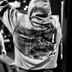 Kai Greene Instagram – GRIT BEFORE GLORY 🐺

Wolves together till the wheels fall off
“ LOST DESIGN COLLECTION ” @darcsport drops tonight 6 PM PST

Link in bio 🔗
Use Code: “KAI” At Checkout 💪🏾

#KaiGreene
#DarcSport
#ThoughtsBecomeThings