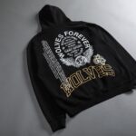 Kai Greene Instagram - ONLYUS🐺 Wolves Club Classic + Only Sale of the Year. @darcsport Drops at 6pm PST. Collection is limited, join the DARC 🌑 USE MY CODE "KAI" AT CHECKOUT💪🏿 #KaiGreene #DarcSport