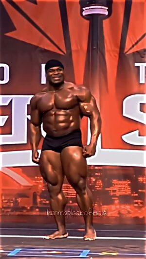 Kai Greene Instagram - we don’t skip dance day 💪🏽🕺