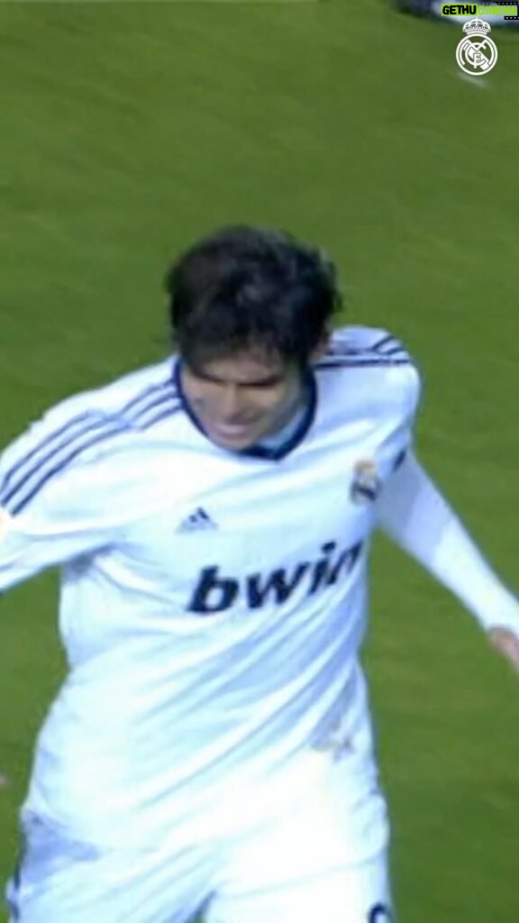 Kaká Instagram - 📖 Episode 1. of how to score a golazo… ⤴️ Manual de cómo trenzar una jugada... 📅 23/02/2013 🆚 RC Deportivo #RealFootball | #OTD Riazor