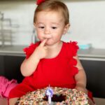 Kaká Instagram - 1 ano da nossa Sarinha, Sarah, princesa do Senhor, nossa caçulinha que chegou chegando, pequenininha e cheia de personalidade, feliz, sorridente, que nos trouxe muita agitação e alegria! Ela é uma benção maravilhosa! Que o Senhor abençoe e ilumine seu caminho por toda sua vida! Nós te amamamos infinito e estaremos sempre aqui para vc! ❤️