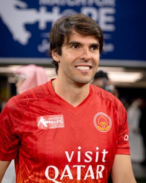 Kaká Instagram - The beautiful game has the power to change lives. Your values are capable of bringing hope. Love, respect and equality for everyone must fulfill the football environment and that’s why we call it “The Beautiful Game”. 
I thank the organization, the players, the people of Qatar and everyone who contributed to the #matchforhope ⚽️❤️

O beautiful game tem o poder de transformar vidas. Seus valores são capazes de trazer esperança. O amor, o respeito e a igualdade para com todos devem preencher o ambiente do futebol, e é por isso que o chamamos de “Beautiful Game”. 
Agradeço a organização, aos jogadores, ao povo do Qatar e a todos aqueles que contribuíram ao #matchforhope ⚽️❤️