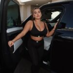 Kalani Hilliker Instagram - Rip Range Rover school bus (if you get it you get it)