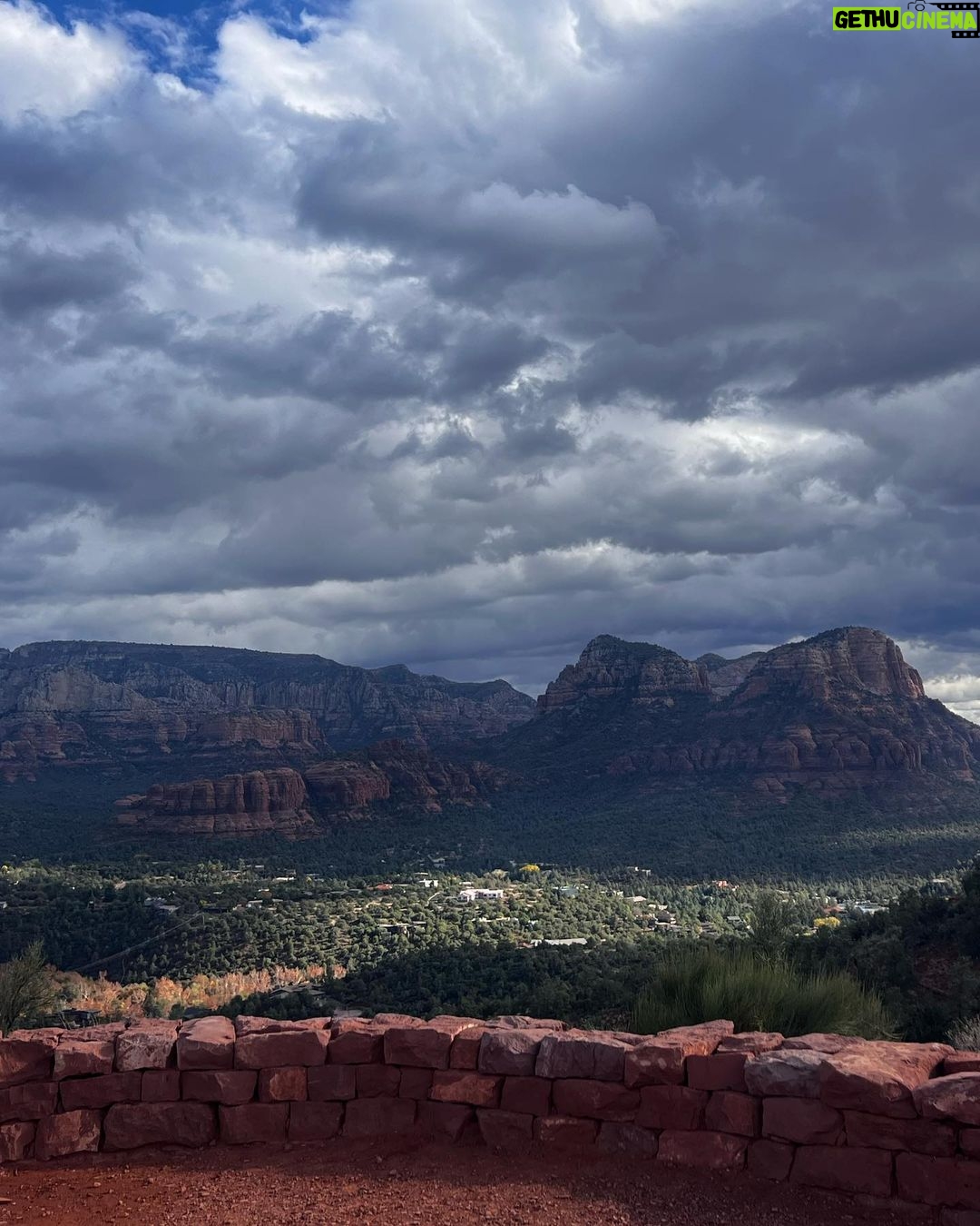 Kalani Hilliker Instagram - weekender🌧️🫶🏼🧡 Sedona, Arizona