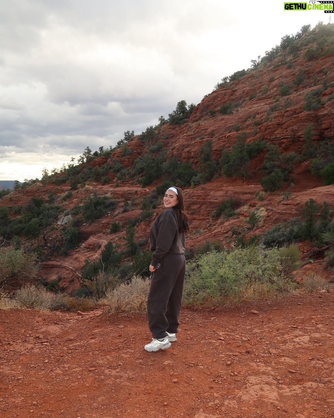 Kalani Hilliker Instagram - weekender🌧️🫶🏼🧡 Sedona, Arizona