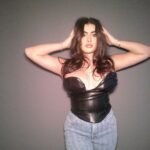 Kalani Hilliker Instagram - Sick of me yet?