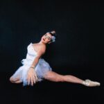 Kalani Hilliker Instagram - Swan lake🦢