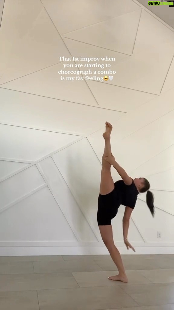 Kalani Hilliker Instagram - Can’t wait to teach this combo some time 🫶🏼