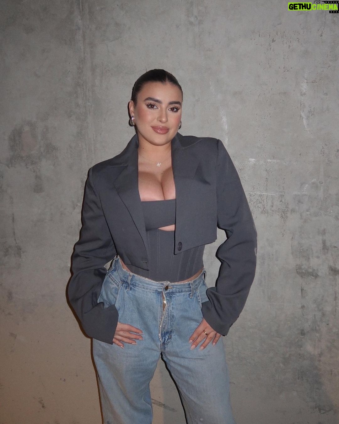 Kalani Hilliker Instagram - Saturday night on the town🍸🖤 Scottsdale, Arizona