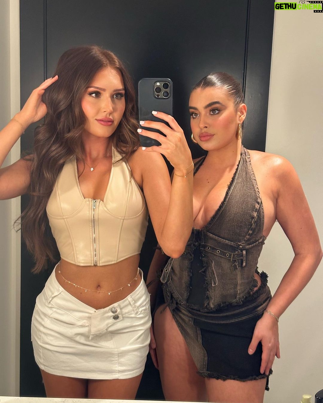 Kalani Hilliker Instagram - mamacita cita cita Talking Stick Resort Arena
