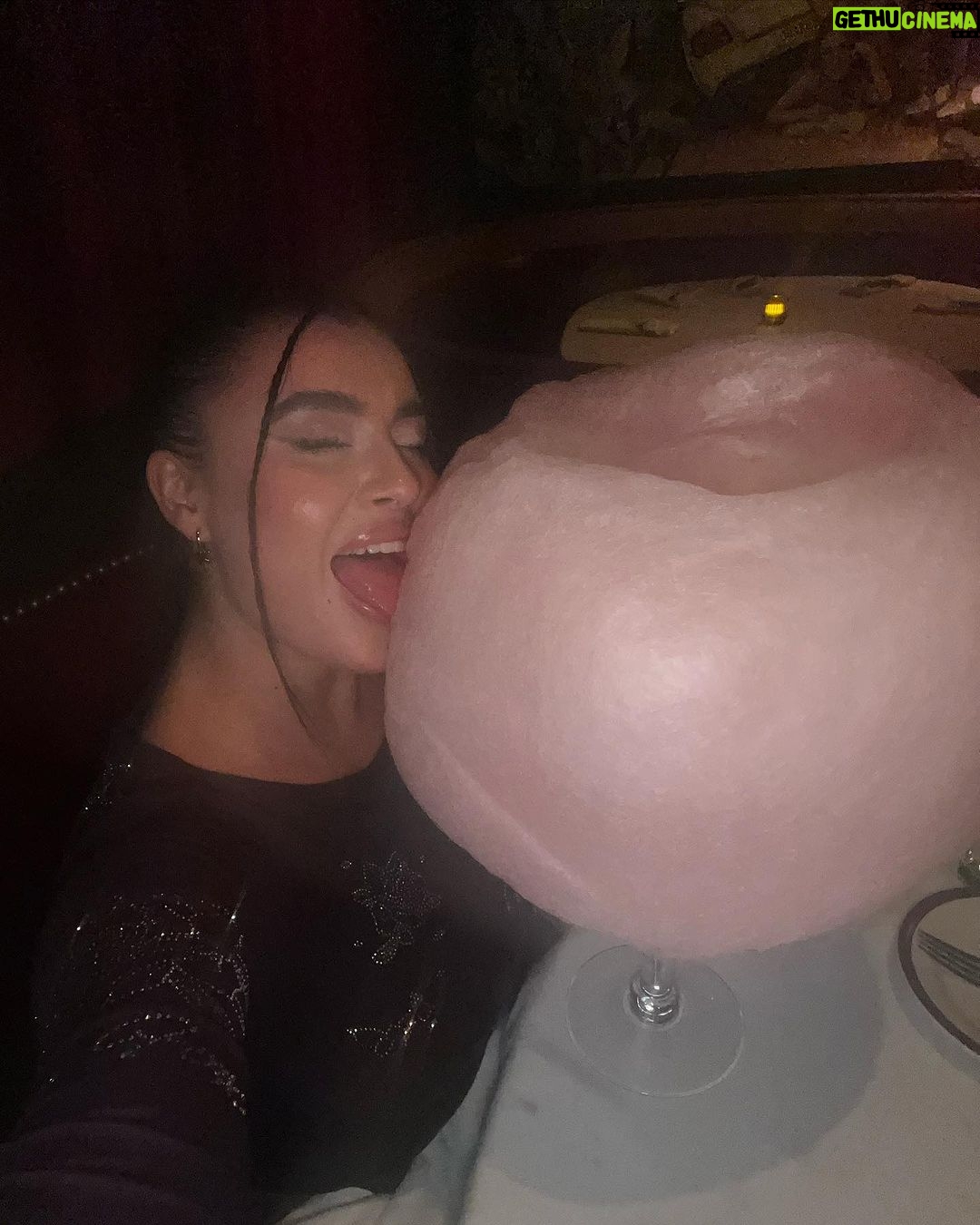 Kalani Hilliker Instagram - a quick trip β¨πΈπ€ @1hotel.weho 1 Hotel West Hollywood
