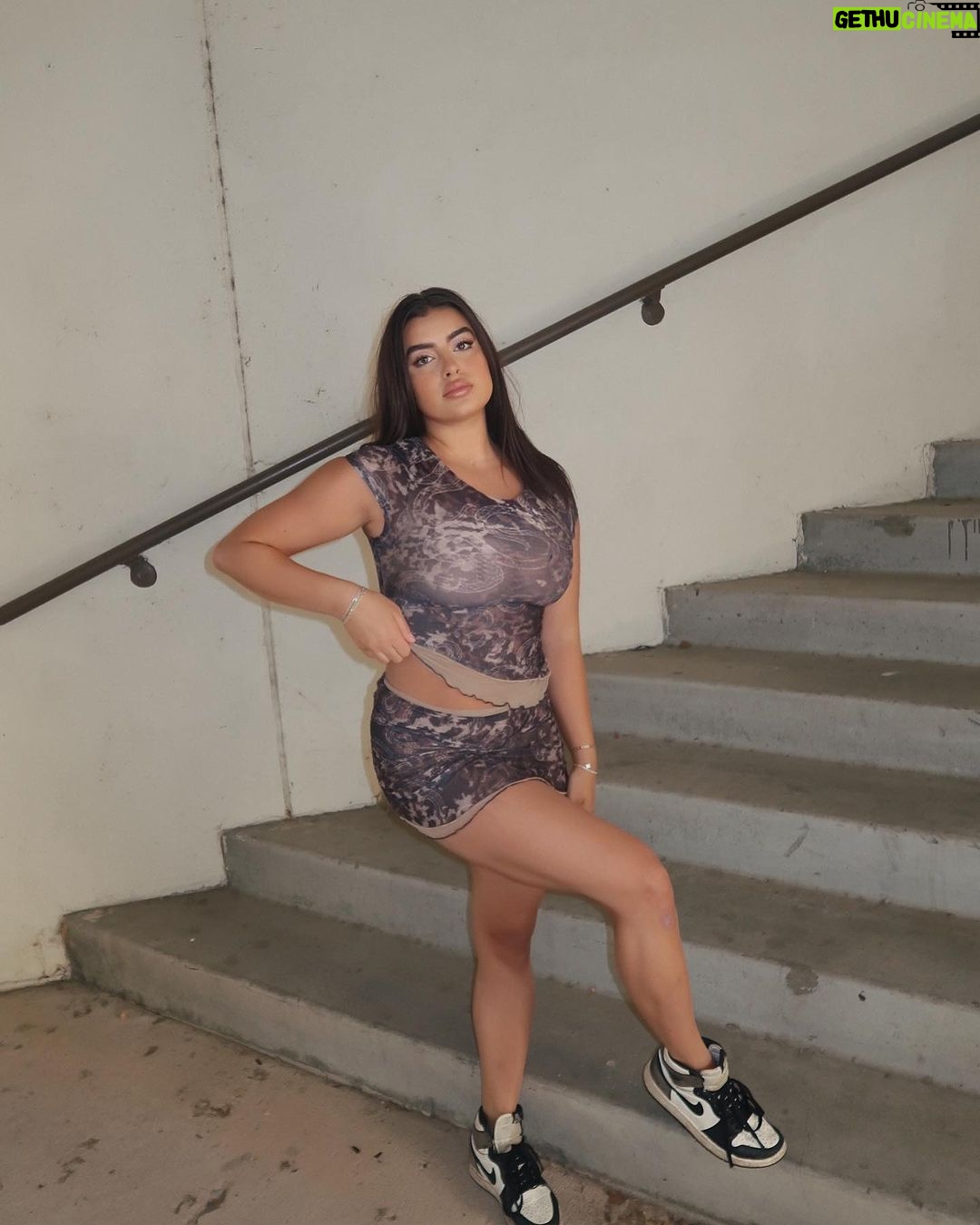 Kalani Hilliker Instagram - lemme pop off Scottsdale, Arizona