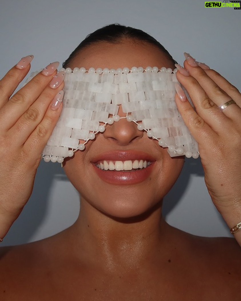 Kalani Hilliker Instagram - NEW DROP ALERT🤍 meet the mineral mask! Crafted with natural cooling crystals designed to soothe, relax, depuff, and cool the eyes. My favorite way to start and end my day 🧖🏼♀️🩷