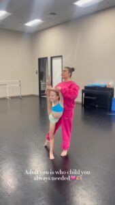 Kalani Hilliker Instagram - I love being a dance teacher🥹💗🩰🫶🏼 make sure to check out my link in bio AZ dancers to come to my master class this Sunday November 26th from 12-2 and Studio Z! Tickets in bio and saved on my highlight reel!💕