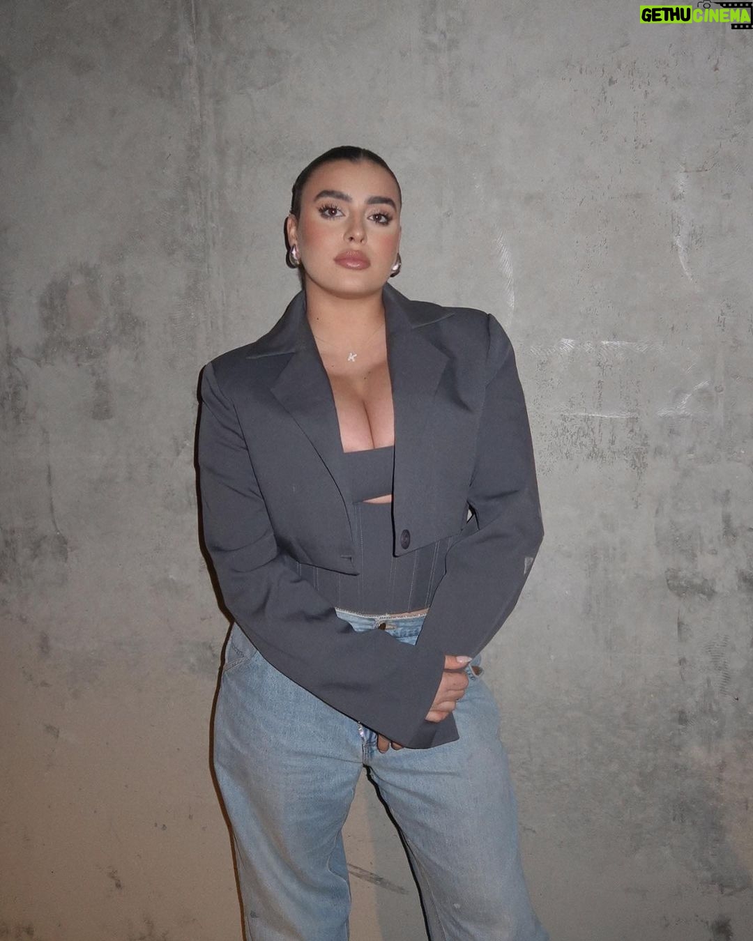 Kalani Hilliker Instagram - Saturday night on the town🍸🖤 Scottsdale, Arizona