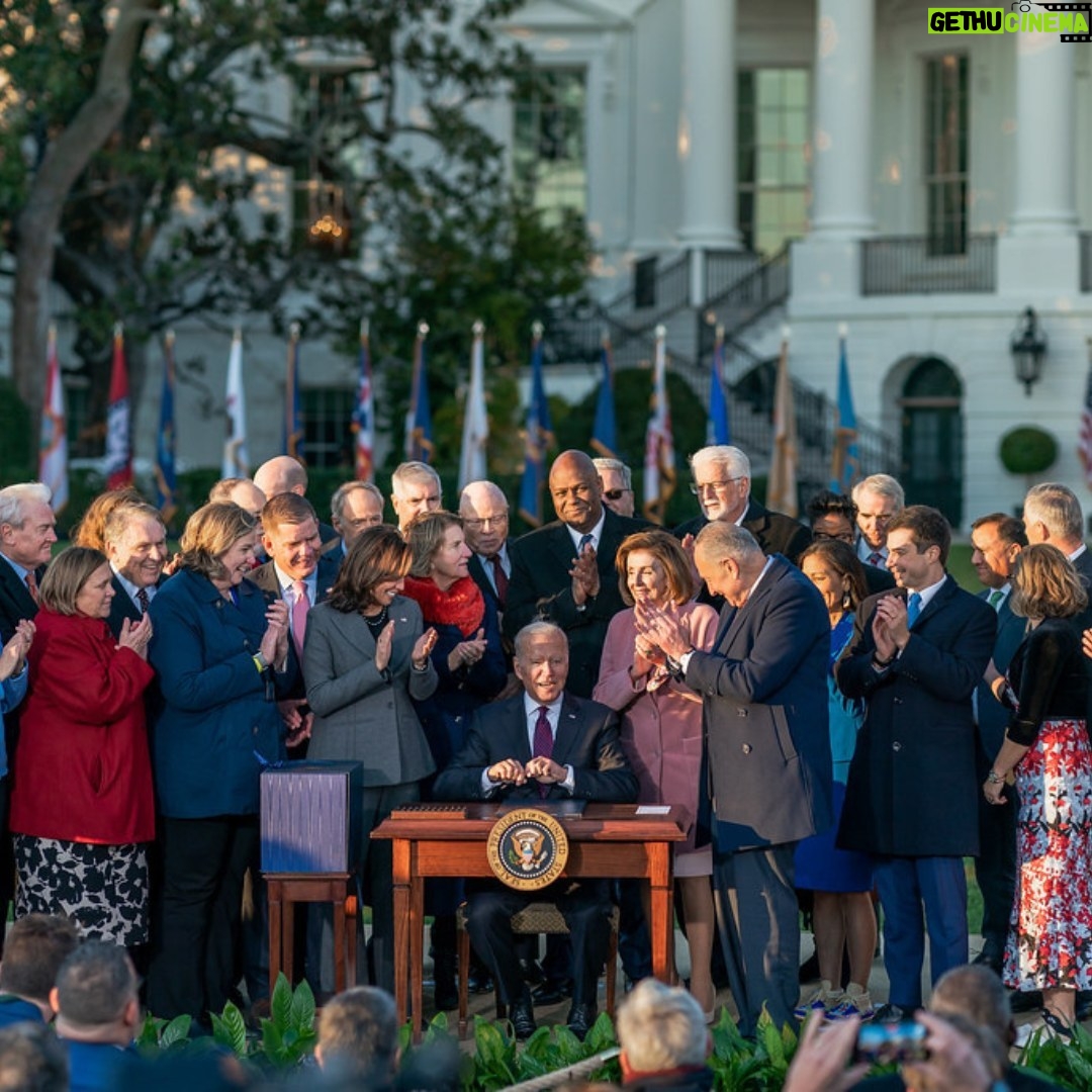 Kamala Harris Instagram - Two years ago today, @JoeBiden signed the Bipartisan Infrastructure Law. Thanks to this law, we’re fixing our roads and bridges, replacing lead pipes, and connecting families nationwide with accessible high-speed internet. We are investing in America—and it’s working.
