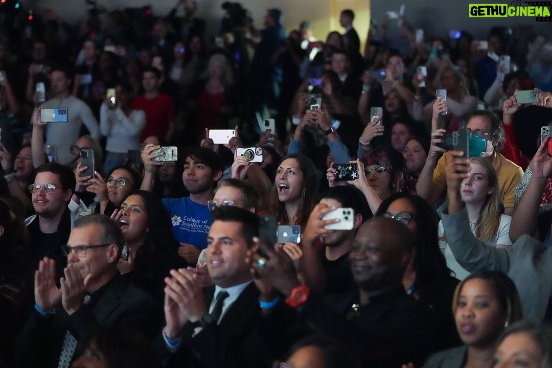 Kamala Harris Instagram - Many of us have been in situations where we’re the only one like us in a room—a meeting room, briefing room, board room, or courtroom. My advice to students: Remember that when you walk in that room—we are all in that room with you. You carry the voice of the people who are cheering you on.