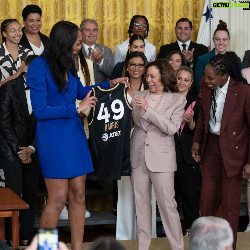 Kamala Harris Instagram - The @LVAces inspire our young people and people across our nation to dream with ambition. They are living the truth that women belong in every room and on every court. Our nation is stronger because of their leadership. Congratulations to the 2022 WNBA Champions, the Las Vegas Aces!