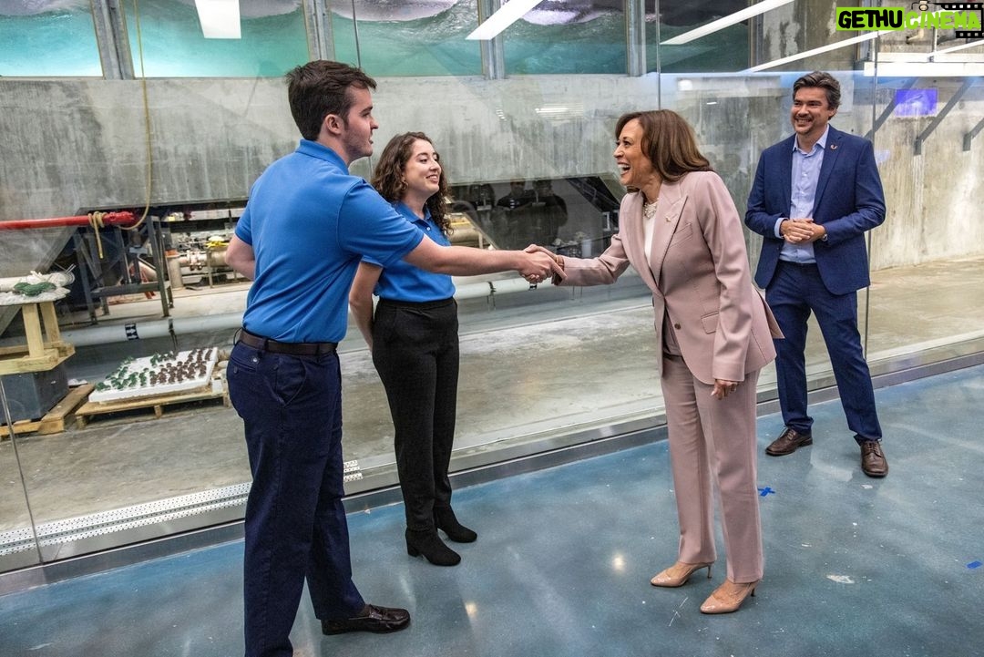 Kamala Harris Instagram - In my travels as vice president, I’ve met with hundreds of young climate leaders. College students in Michigan. Climate justice activists in Florida. Native leaders in Arizona. High school students in Colorado. These young leaders are guiding our nation in our climate fight, driven by their hope and determination to combat the climate crisis. Together we will continue to work to build a cleaner, healthier, and more prosperous future for everyone.