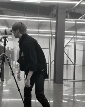 Kang Daniel Instagram - 👀👀👀Now u see me