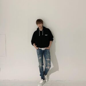 Kang Daniel Instagram - 😸