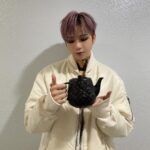 Kang Daniel Instagram - 🙏🙏🤗🤗🤗 @kaws #kaws