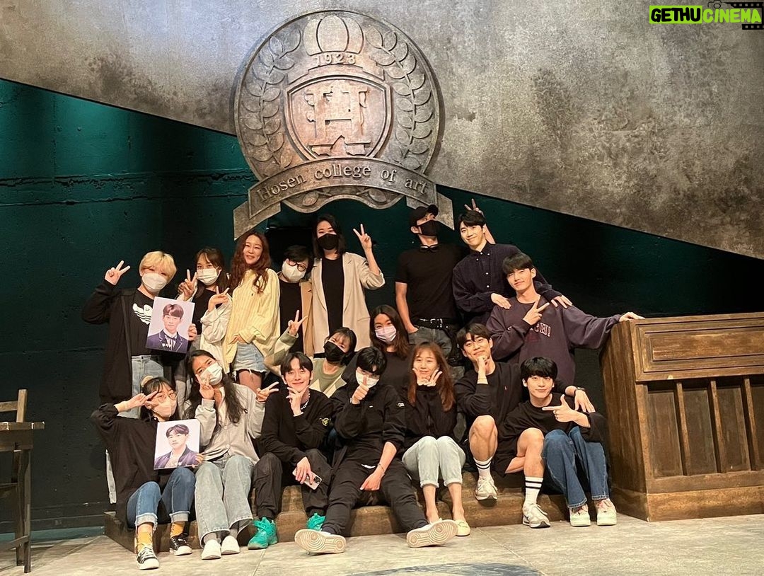 Kang Eun-bin - 6.3K Likes - #비클래스
안녕 ! 너무나도 감사했습니다🫶🏻