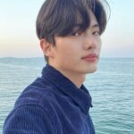 Kang Eun-bin Instagram - 바다 참 좋아하네 🌊🌊
