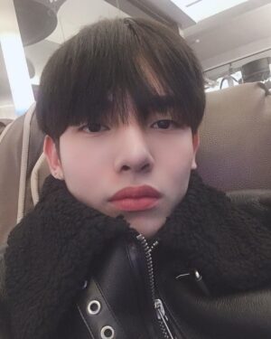 Kang Min Instagram - 🖤