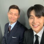Kang Yoo-seok Instagram – 부장님 옆에 바짝-🫶