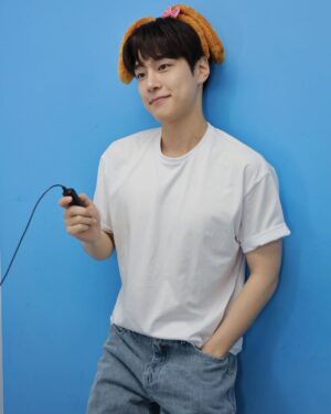 Kang Yoo-seok Instagram - 행복한 06/10🎂