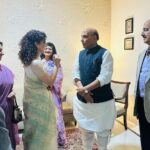 Kangana Ranaut Instagram - Team Tejas held a special screening for Respected defence minister @rajnathsinghbjp ji and many dignitaries from the Indian Air Force at the Indian Airforce auditorium today evening. It was an enthralling experience to see a film dedicated to the defence forces and our soldiers with so many soldiers and honourable Defence Minister himself. In a surreal moment after watching the film Chief of Defence Staff General Anil Chauhan PVSM, UYSM, AVSM, SM, VSM removed his fighter jet shaped brooch from his jacket and gifted to my director @sarveshmewara This gesture moved us deeply it seemed we have accomplished our mission. We are beyond thrilled can’t wait to bring the film to you all coming Friday 27th October.