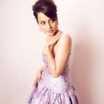 Kangana Ranaut Instagram – Big Boss day @beingsalmankhan 
#tejas @rsvpmovies @sarveshmewara
