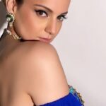 Kangana Ranaut Instagram - BTS for today’s look from my dear friend @suneetvarmaofficial If you feel like a Queen and love drama then you got to love his work ❤️ Dramatic I must say 👌