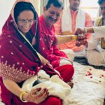 Kangana Ranaut Instagram - Mummy papa ♥️ On the auspicious occasion of Ashwatthama’s Gantrala ♥️
