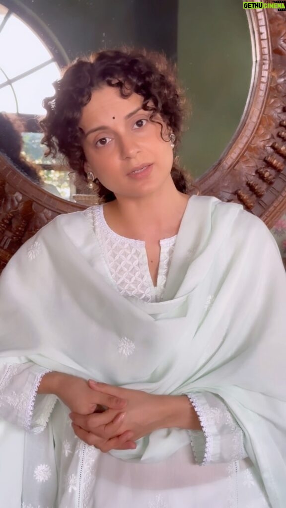 Kangana Ranaut Instagram - Even before covid theatrical footfalls were dipping drastically post covid it has become seriously rapid. Many theatres are shutting down and even after free tickets and many reasonable offers drastic footfall decline is continuing. Requesting people to watch films in theatres and enjoy with family and friends or else they ( theatres) won’t be able to sustain. Thanks