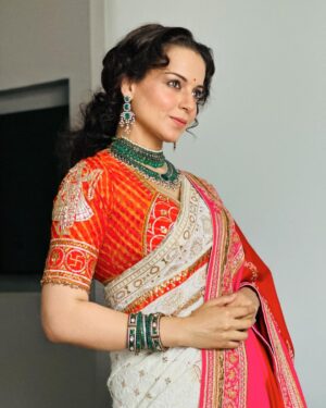 Kangana Ranaut Instagram - Yehi janmbhumi hai param pujya Shri Ram ki… Jai Shri Ram 🚩