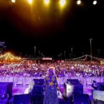 Kanika Kapoor Instagram - Look at the stars look how they shine for you ✨ Celebrating #diwali in #abudhabi 🪔✨ #kanikakapoor Live Abu Dhabi, United Arab Emirates