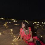 Kanika Kapoor Instagram - Congratulations my dearest @surilyg #20years and counting 🤗 We love you ❤️ 📸 @theweddingstory_official Jaisalmer Dessert