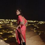 Kanika Kapoor Instagram - Congratulations my dearest @surilyg #20years and counting 🤗 We love you ❤️ 📸 @theweddingstory_official Jaisalmer Dessert