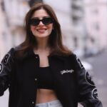 Kanika Kapoor Instagram – World of dreams with @goldengoose 

@iamanagementinternational #goldengoose #hauseofdreamers #london #doverstreet #ballstar #kanikakapoor 

Styled Assisted @purna02