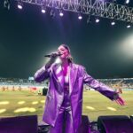 Kanika Kapoor Instagram - Living my Purple Fantasy 💜 @t20rpl @bajaorecords #kanikakapoor #rajasthan #cricket #t20 #musician #jodhpur #babydoll #headliner #letsbajao #fantasy