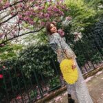 Kanika Kapoor Instagram - “How many persons will u be till u become the person you are” #freddybirdy #kanikakapoor #instagood #london #music #love 📸 @abhibhandhun Styled @purna02 Knightsbridge