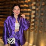 Kanika Kapoor Instagram - #birthdayphotodump Missed my ❤️❤️❤️❤️ Thank you @clapdxb for making my birthday so special 🥂 #best #stuffed #dubai #bday #familytime Thank you @abbhimanyu.a 🎼 Dubai, United Arab Emirates