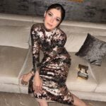 Kanika Kapoor Instagram - 🤎🤎🤎 #mumbai #kanikakapoor #musician #music #love #foodie #news #babydoll