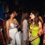 Kanika Kapoor Instagram - Bollywood x #mykonos What a night🥳 Only @mvm.london could make this happen #music #kanikakapoor #greece #babydoll #memories #friends Mykonos