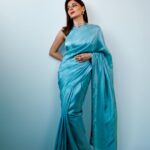 Kanika Kapoor Instagram - 🦋🦋🦋🦋🦋 @ekayabanaras 📸 @dylancerejo H&M @makeupby.apurva Drape @style_by _bhavna Jewels @meenajewellersdubai India