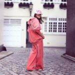 Kanika Kapoor Instagram – “I’m Living – I’m a Liver “ 🧸 ~Orry 

Thank you @octave999 for my tracks.. London, United Kingdom